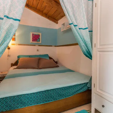 Lejlighed Cozy In With Wifi Sukošan